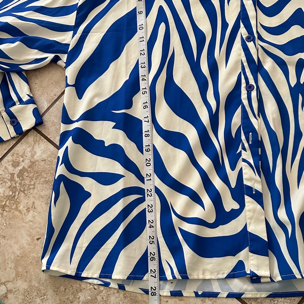 WOMEN'S COBALT ZEBRA PRINT BUTTON DROP SHOULDER LONG SLEEVE BLOUSE L - Picture 7 of 7